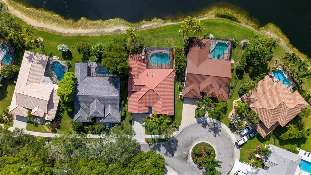 Weston, FL 33326,1240 Fairfax Court