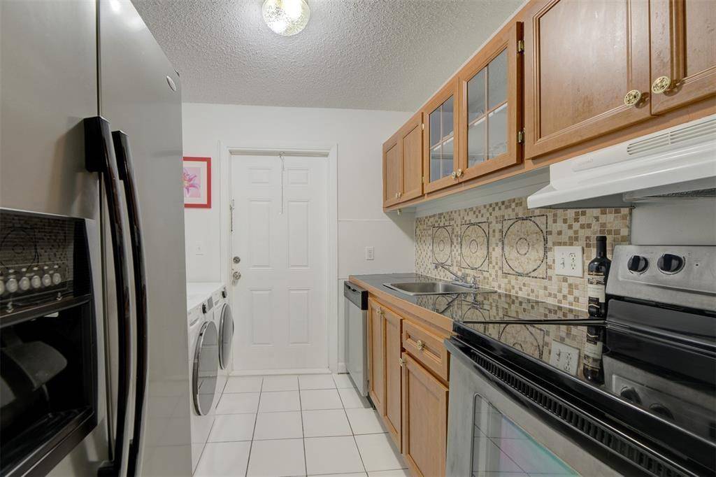 Oakland Park, FL 33334,850 E Commercial Blvd #225C