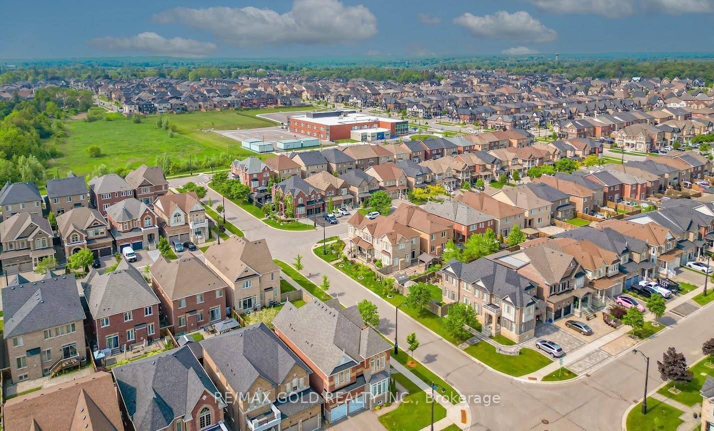 Vaughan, ON L4H 4H9,238 Kincardine ST