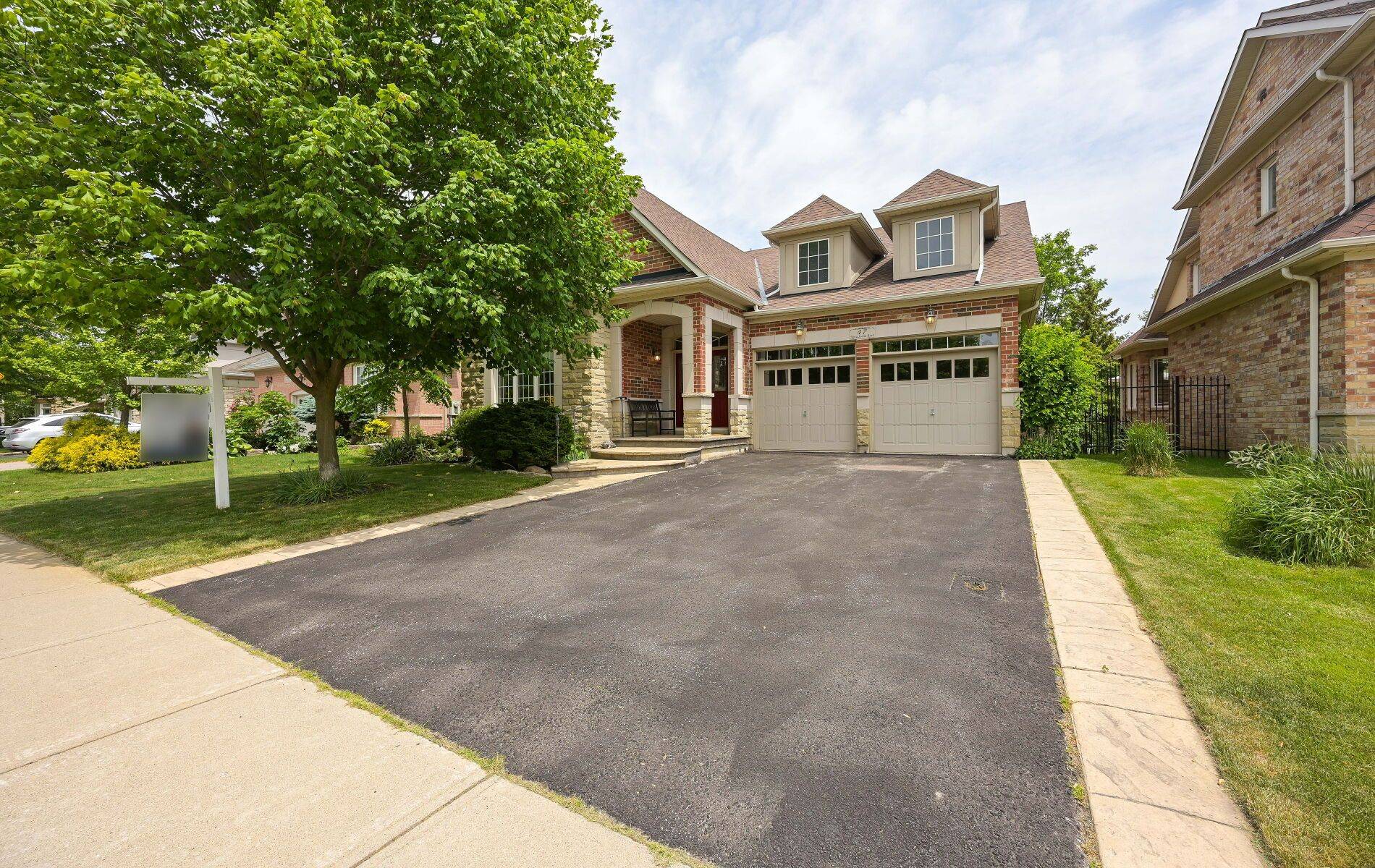 47 Nova Scotia RD, Brampton, ON L6Y 5K5