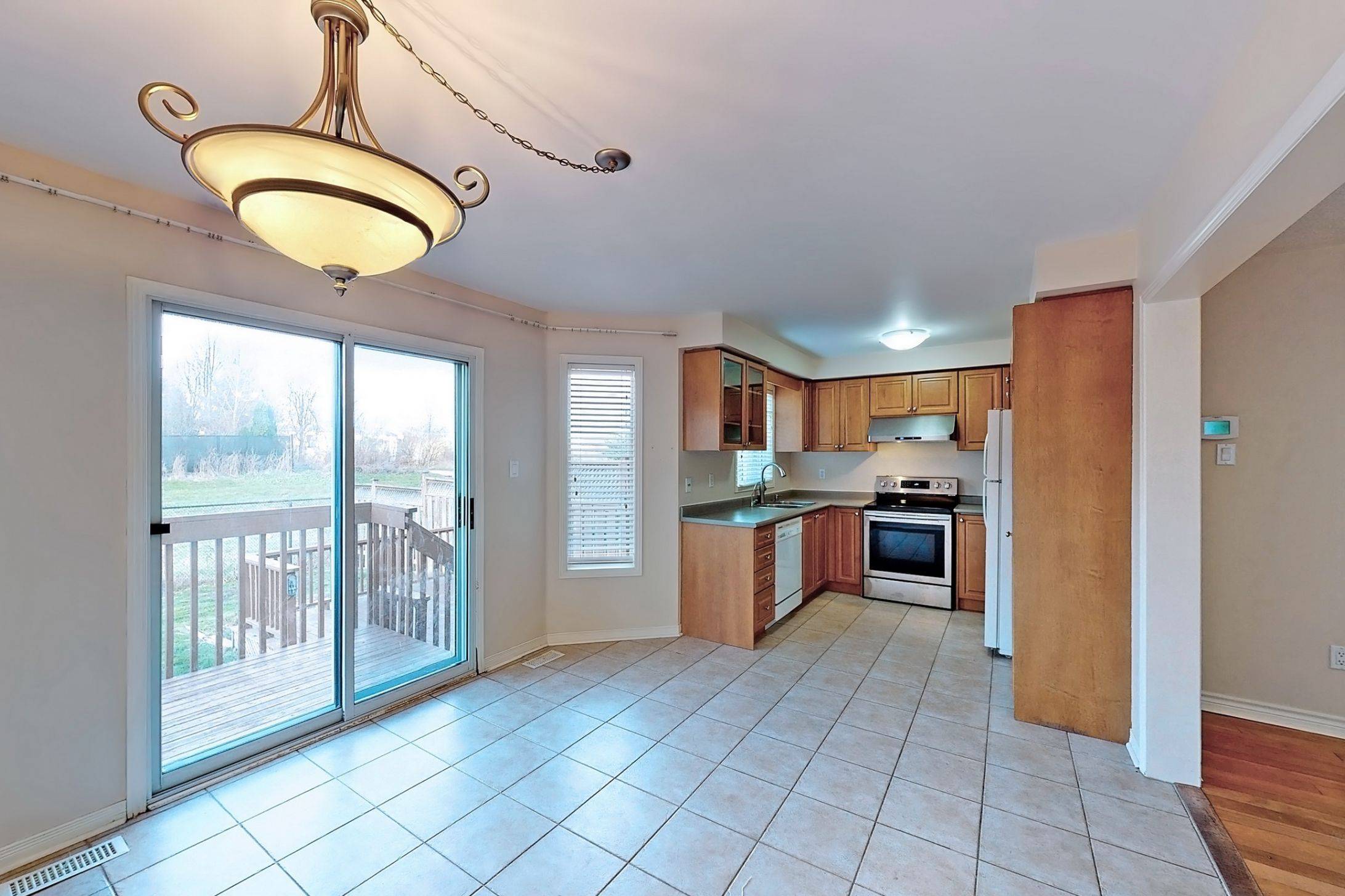 Oakville, ON L6M 3Z2,1455 Pinecliff RD