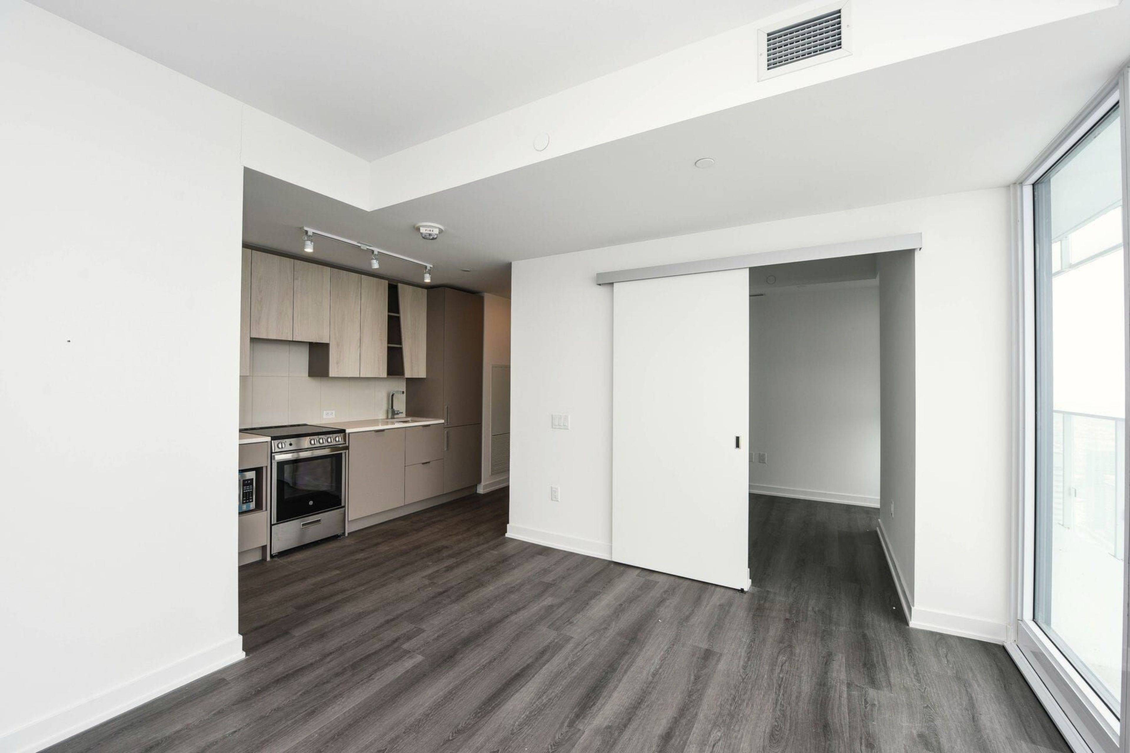 Mississauga, ON L5B 4M6,3883 Quartz RD #3504