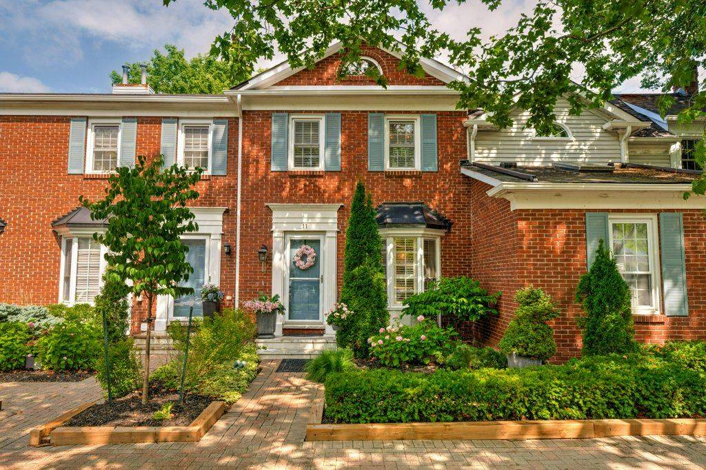 1280 Maple Crossing BLVD #11, Burlington, ON L7S 2G1