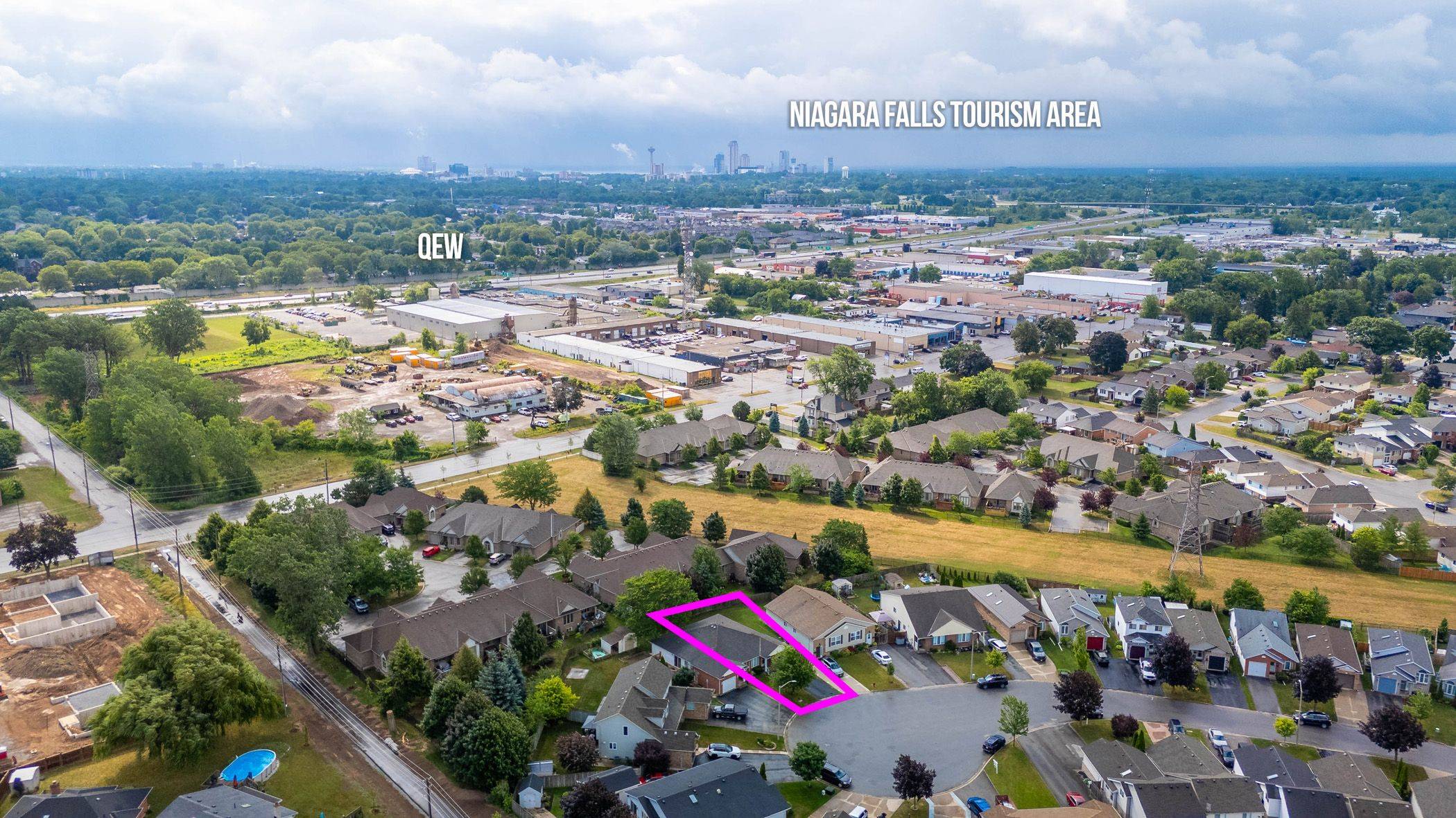 Niagara Falls, ON L2H 3V4,7696 Cortina CRES