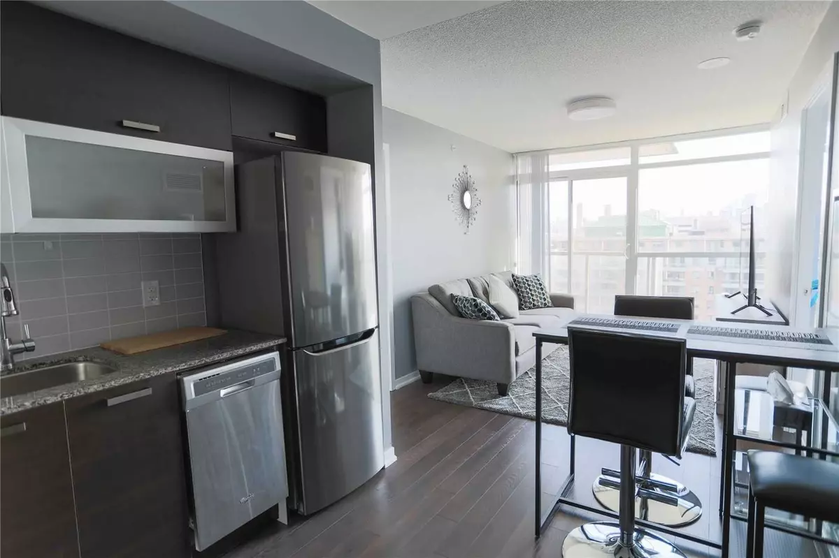 Toronto C01, ON M6J 0B1,68 Abell ST #1033