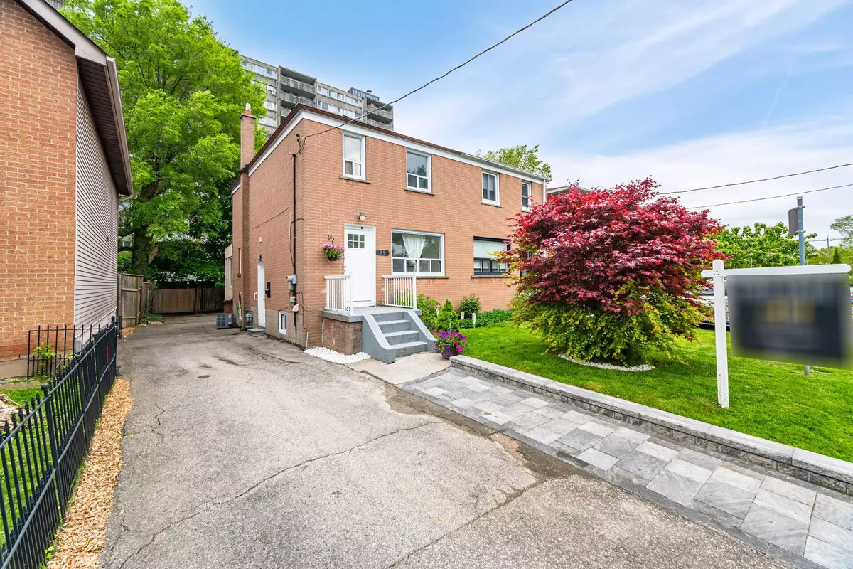 Toronto E03, ON M4B 1C6,79 Chapman AVE