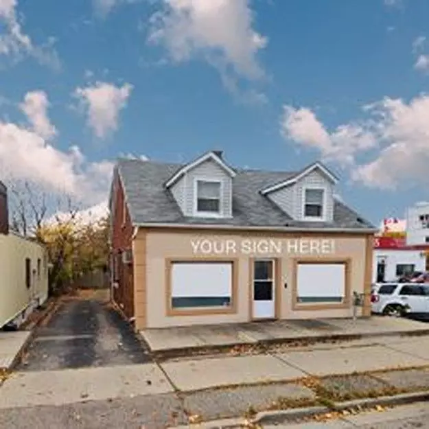 Kitchener, ON N2C 1A1,2139 Kingsway DR