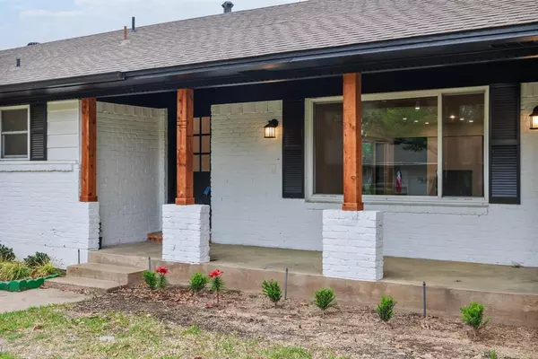 Dallas, TX 75214,7211 Bucknell Drive