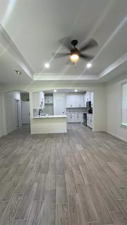 Gainesville, TX 76240,1118 S Grand Avenue
