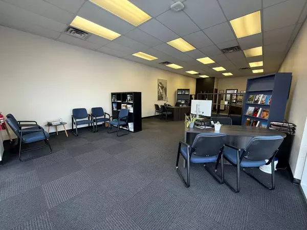 Red Deer, AB T4N7C3,5212 48 ST #A108