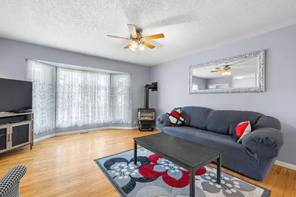 Calgary, AB T2K 5A1,461 78 AVE NE