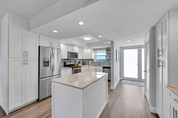 Pompano Beach, FL 33062,328 N Ocean Blvd #PH 2