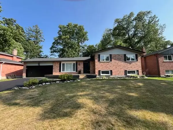 East Gwillimbury, ON L9N 1J9,52 French CRES