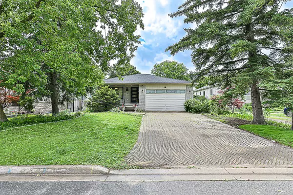 Richmond Hill, ON L4C 1Y4,168 Ruggles AVE