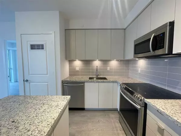 Mississauga, ON L5M 2E5,4699 Glen Erin DR #610
