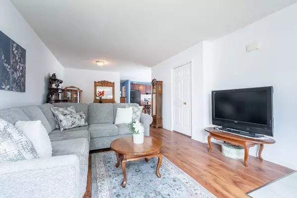 Niagara Falls, ON L2H 3V4,7696 Cortina CRES