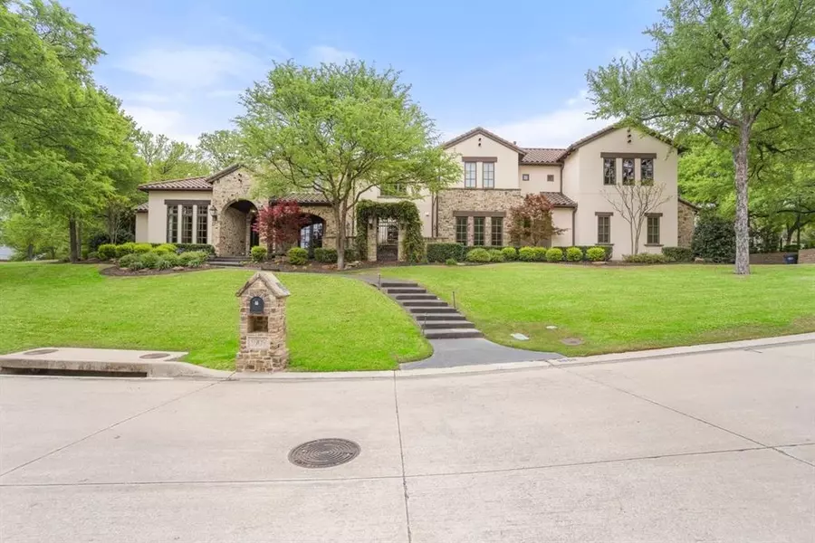 5909 Kittansett Court, Fort Worth, TX 76132