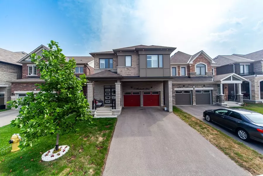 70 Barkerville DR, Whitby, ON L1N 9Y6