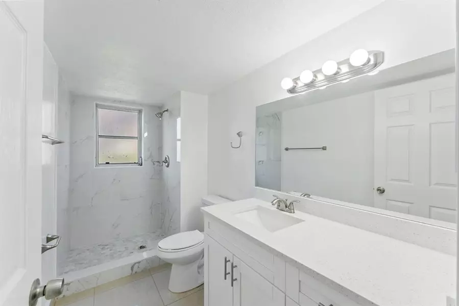 7591 NW 1st St #108, Margate, FL 33063