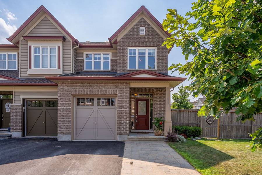 641 Willowmere WAY, Blossom Park - Airport And Area, ON K1T 0K1