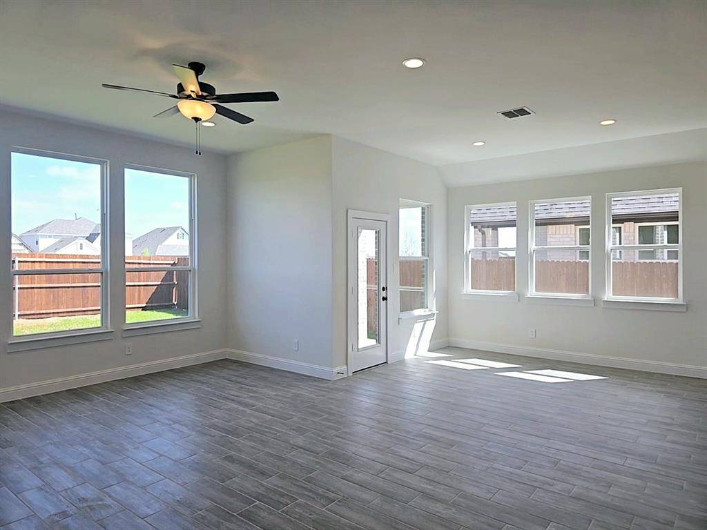 Fort Worth, TX 76036,5044 Meadow Vista Lane