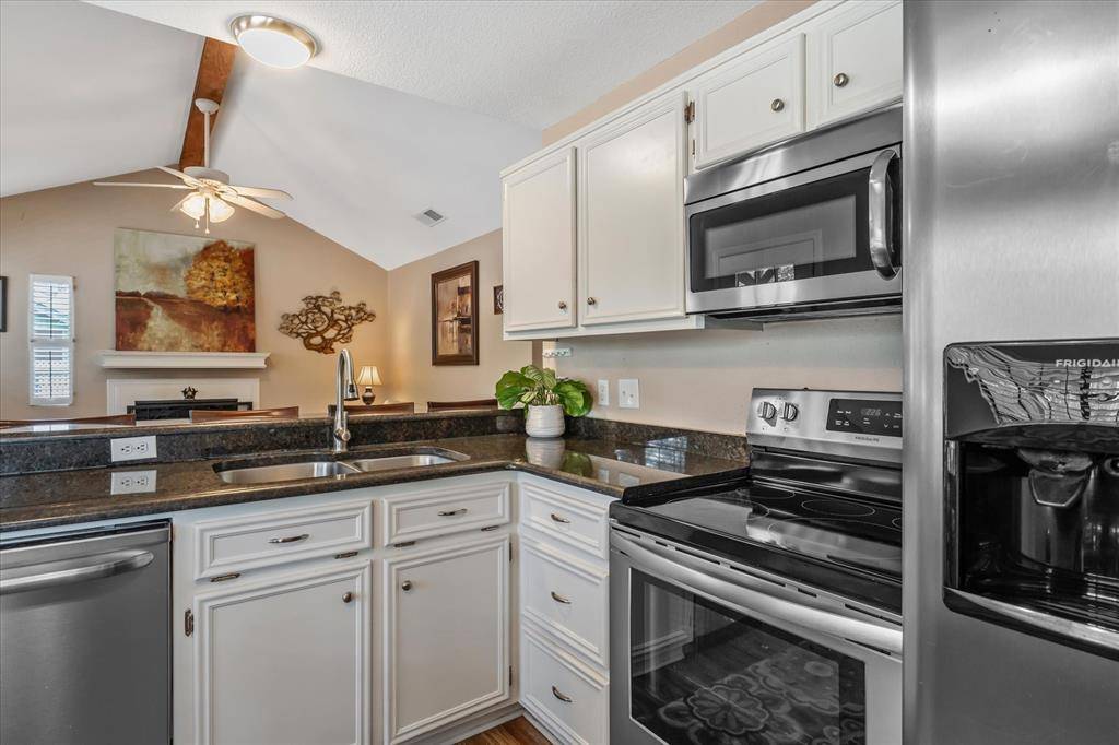 Holly Lake Ranch, TX 75765,736 Wildwood Trail