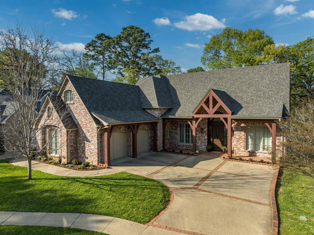 161 Dogwood Lakes Circle, Bullard, TX 75757