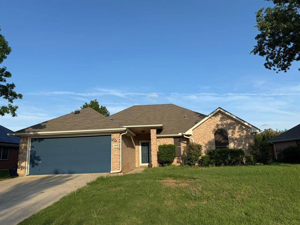 2902 hollis Drive, Corinth, TX 76210