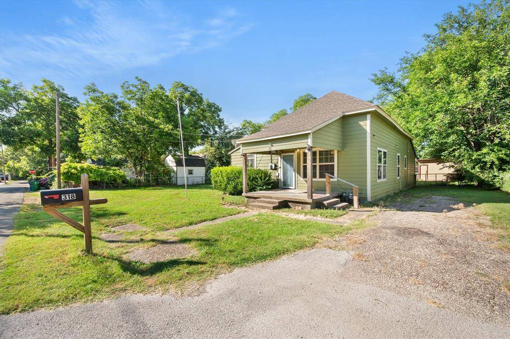 Waxahachie, TX 75165,318 Mckenzie Street