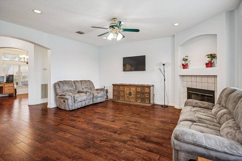 Mesquite, TX 75149,506 Hugh Walker Drive