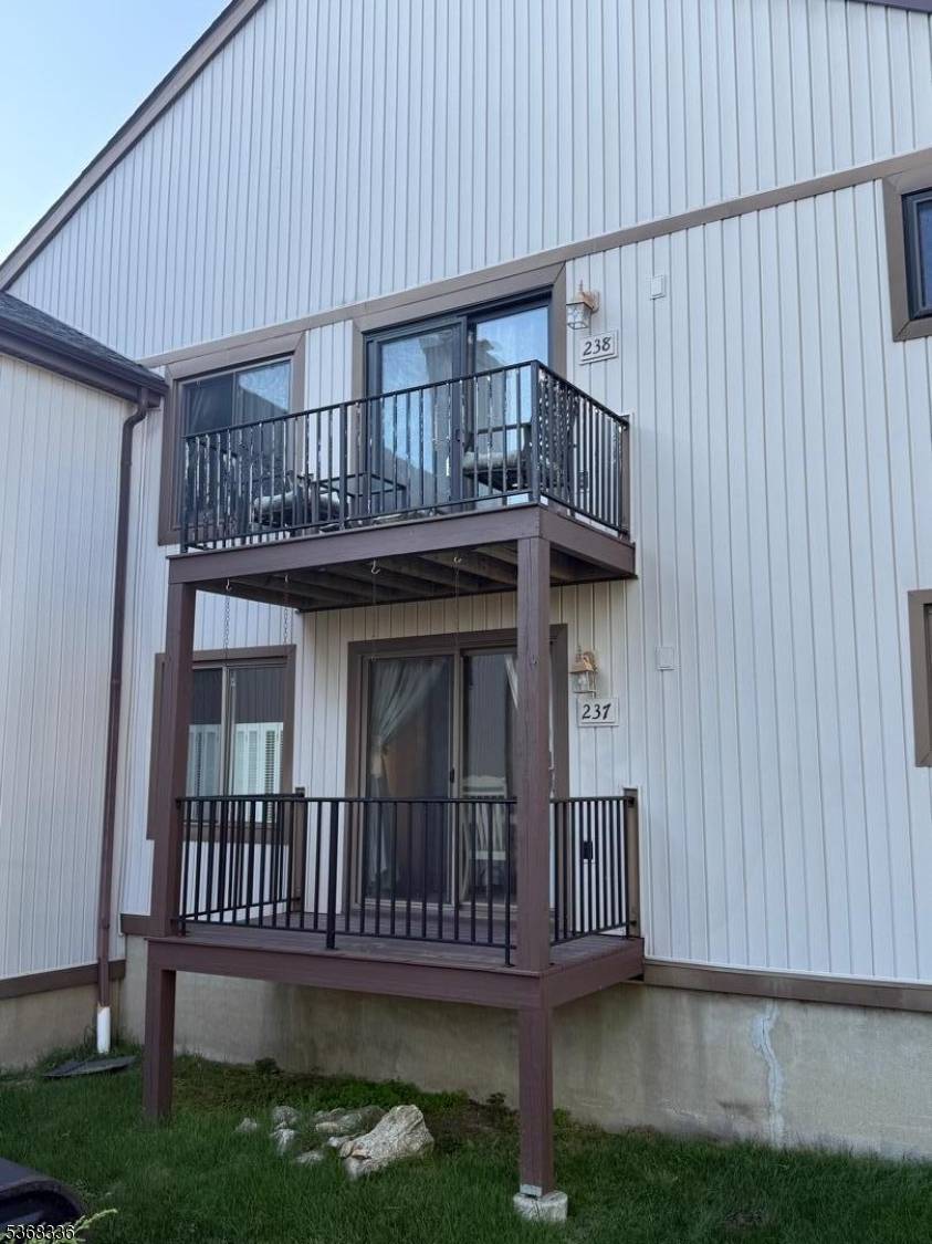Stanhope Boro, NJ 07874,13237 Dell Pl #237