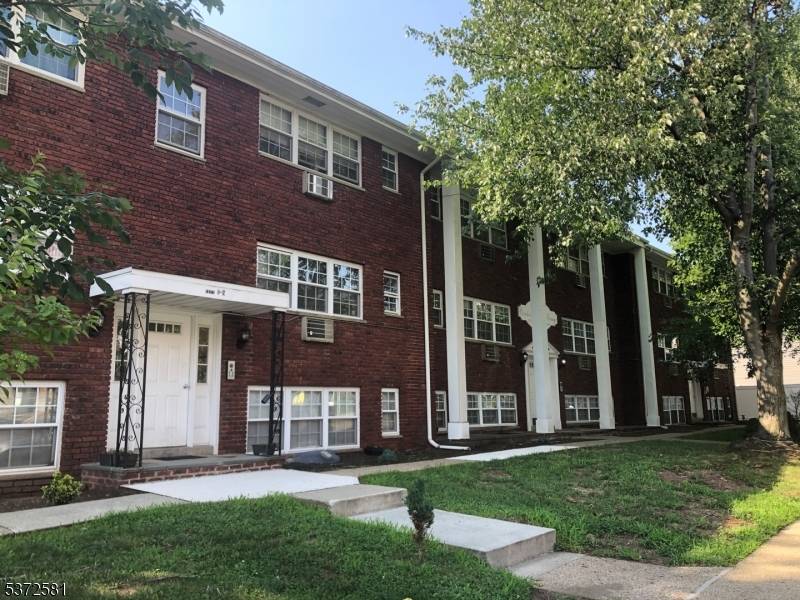 West Orange Twp., NJ 07052,17A S Valley #14