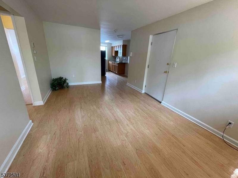 West Orange Twp., NJ 07052,17A S Valley #14