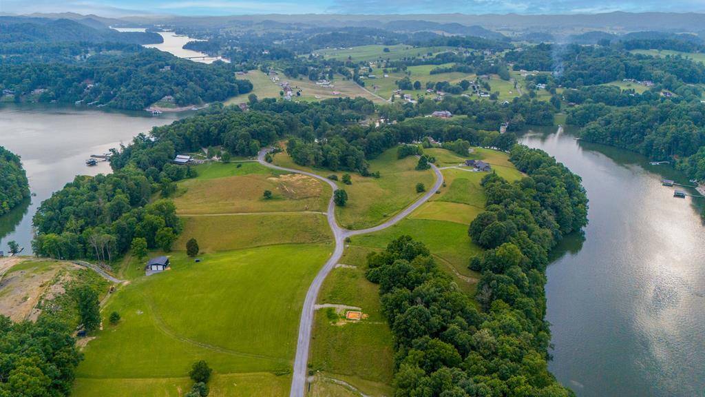 Abingdon, VA 24210,23001 Moonshine Drive