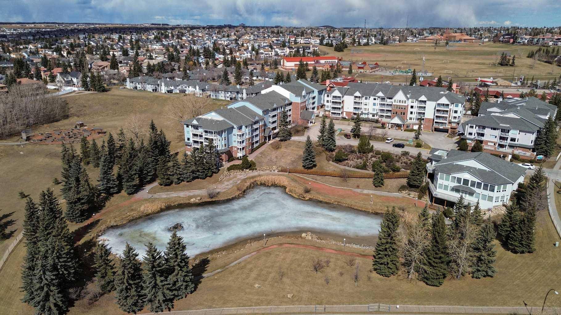 3309 Hawksbrow PT NW #309, Calgary, AB T3G 4C9
