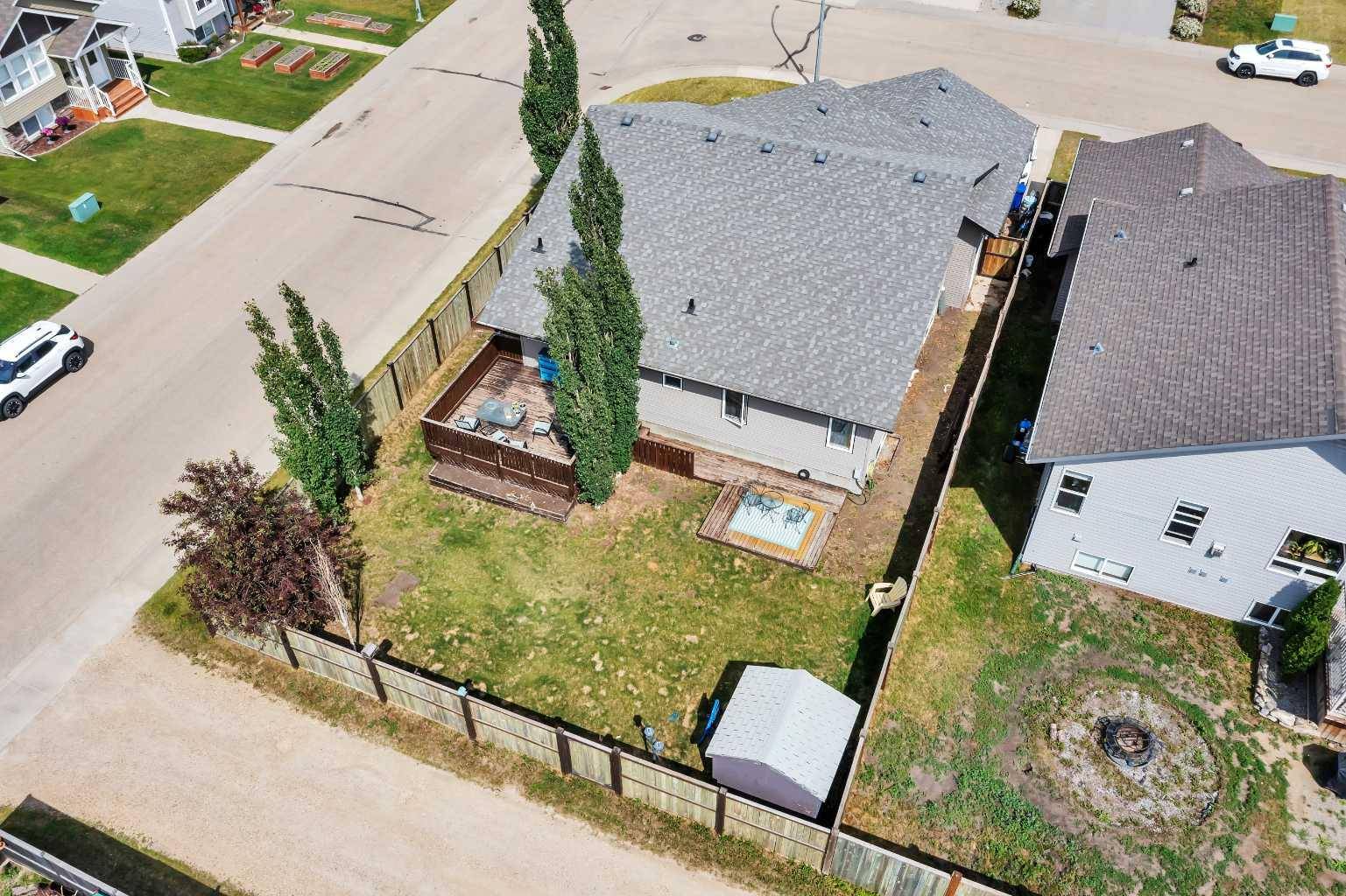 Blackfalds, AB T4M 0C7,2 Coleman CRES
