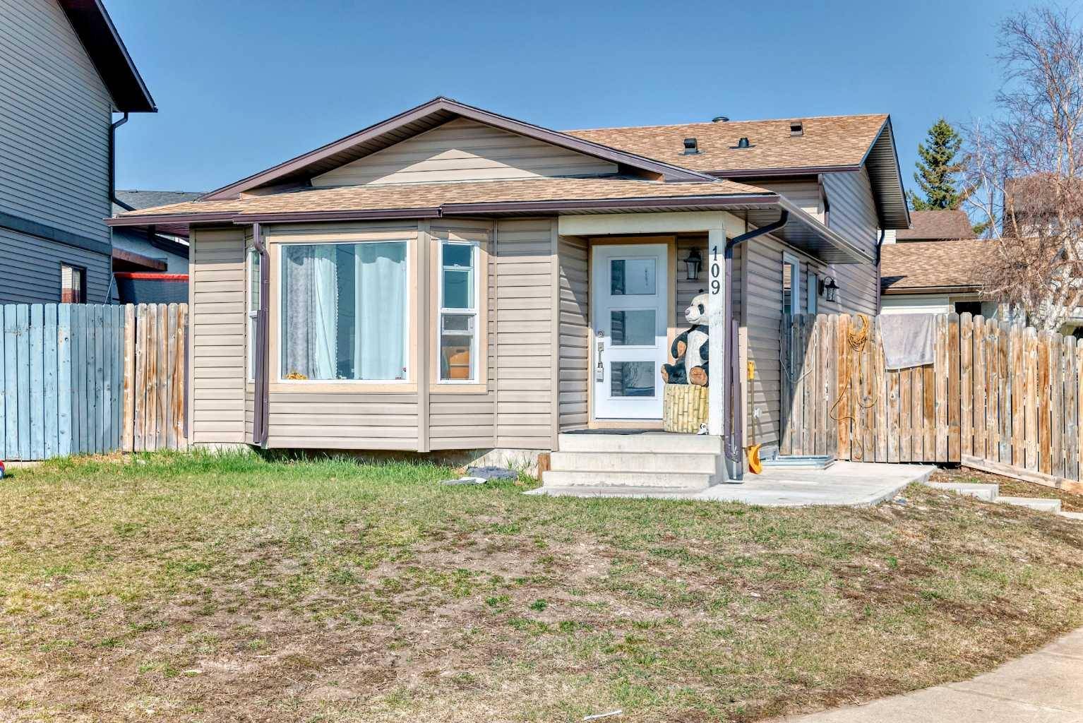 109 Bedfield CT Northeast, Calgary, AB T3K 3L2