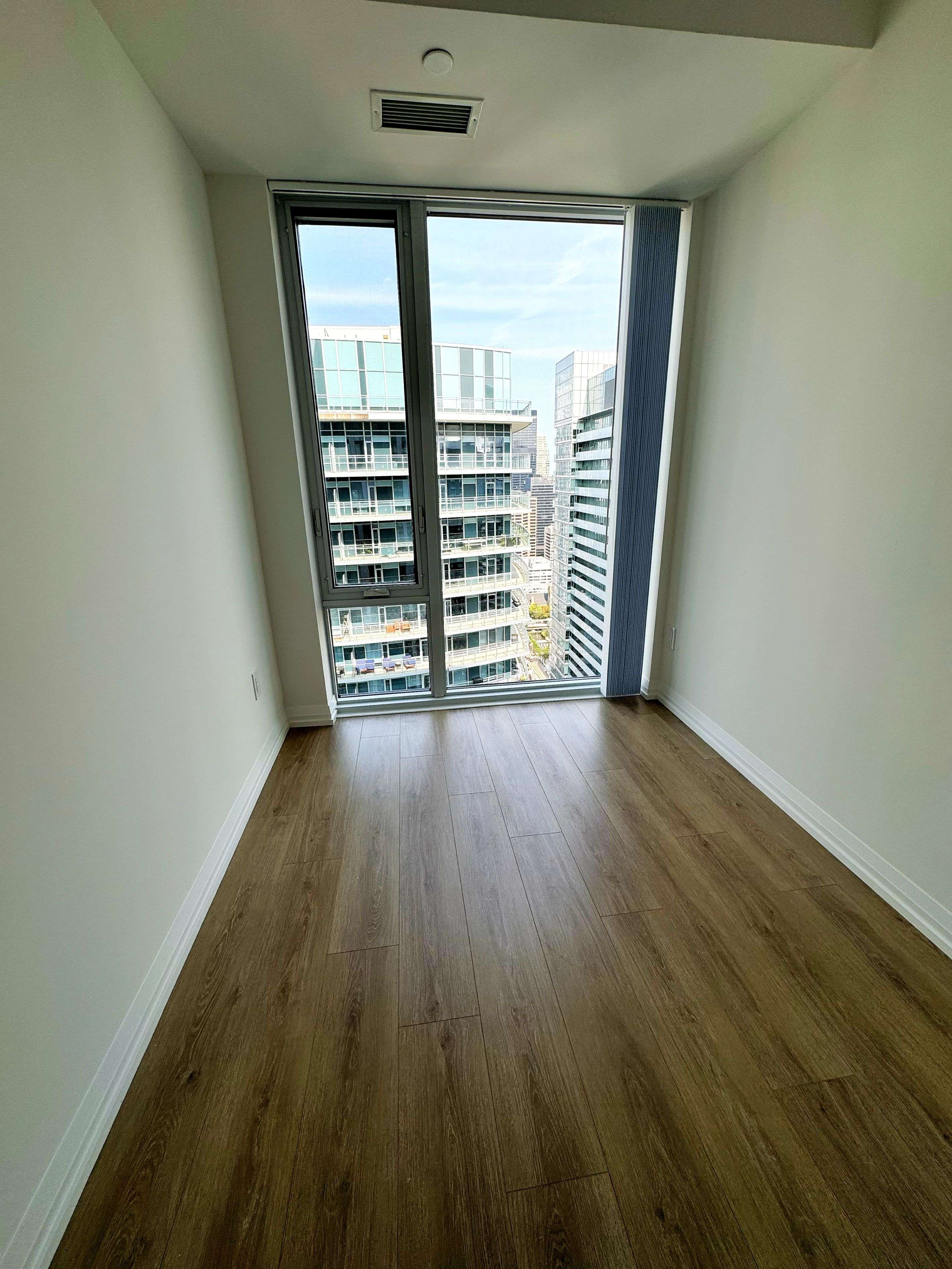 Toronto C01, ON M5V 2E7,8 Widmer ST #4805