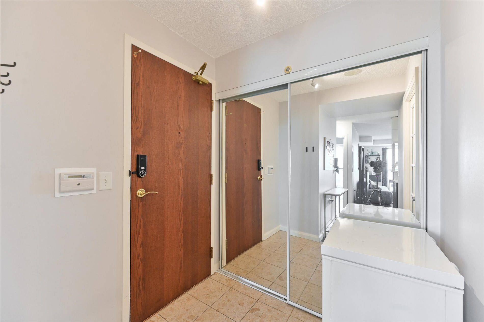 Toronto C14, ON M2N 7G7,26 Olive AVE #1201