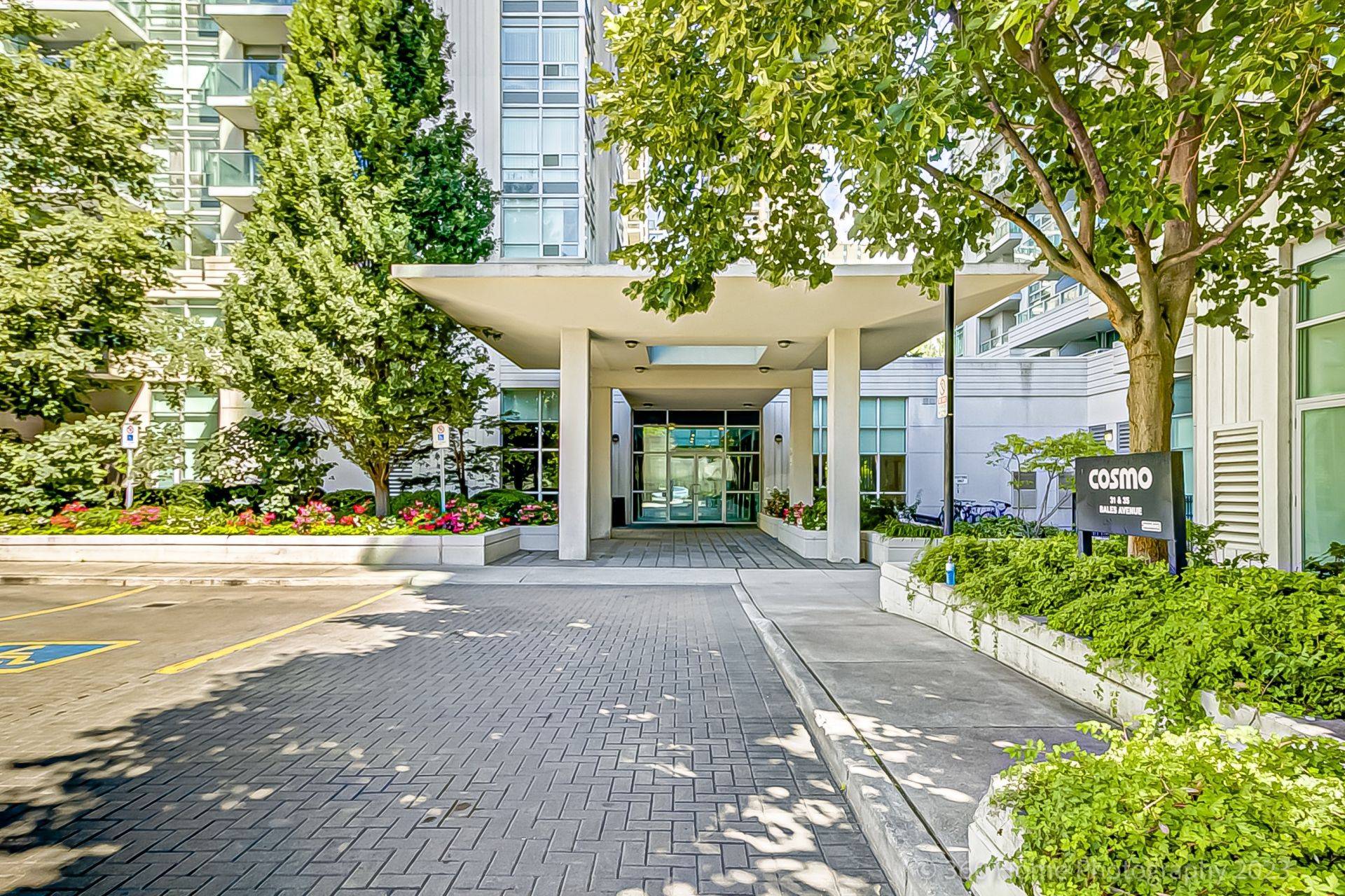 35 Bales AVE #PH205, Toronto C14, ON M2N 7L7