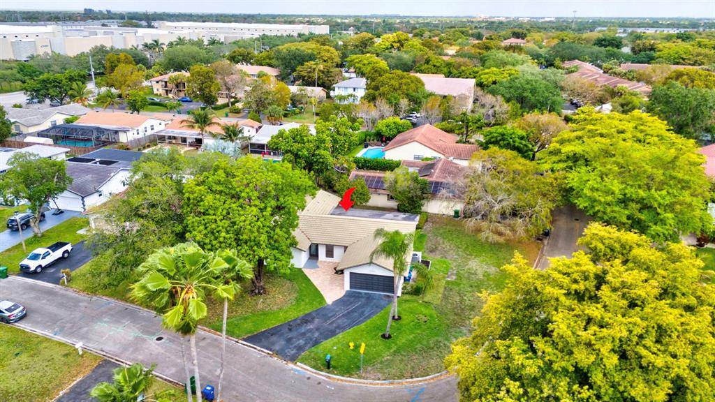 4060 NW 115th Ave, Coral Springs, FL 33065