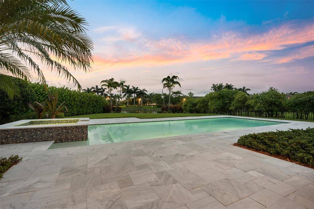 Parkland, FL 33076,10593 N Lago Vista Cir