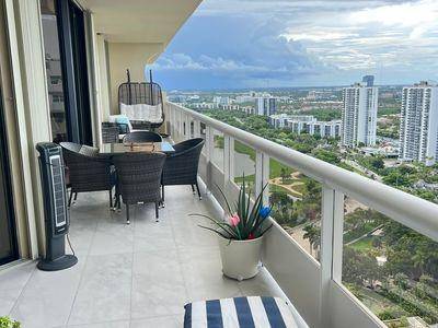 Aventura, FL 33180,20191 E Country Club Dr #PH5