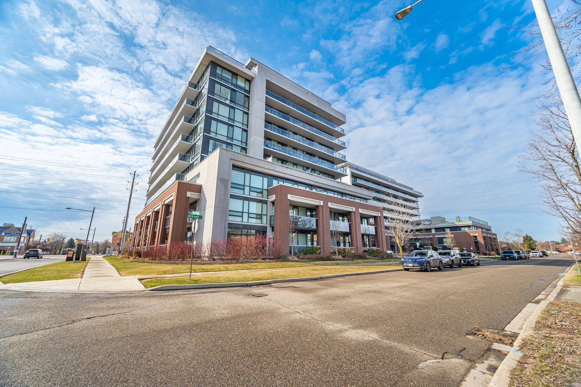 4800 Highway 7 ST #105, Vaughan, ON L4L 1H8