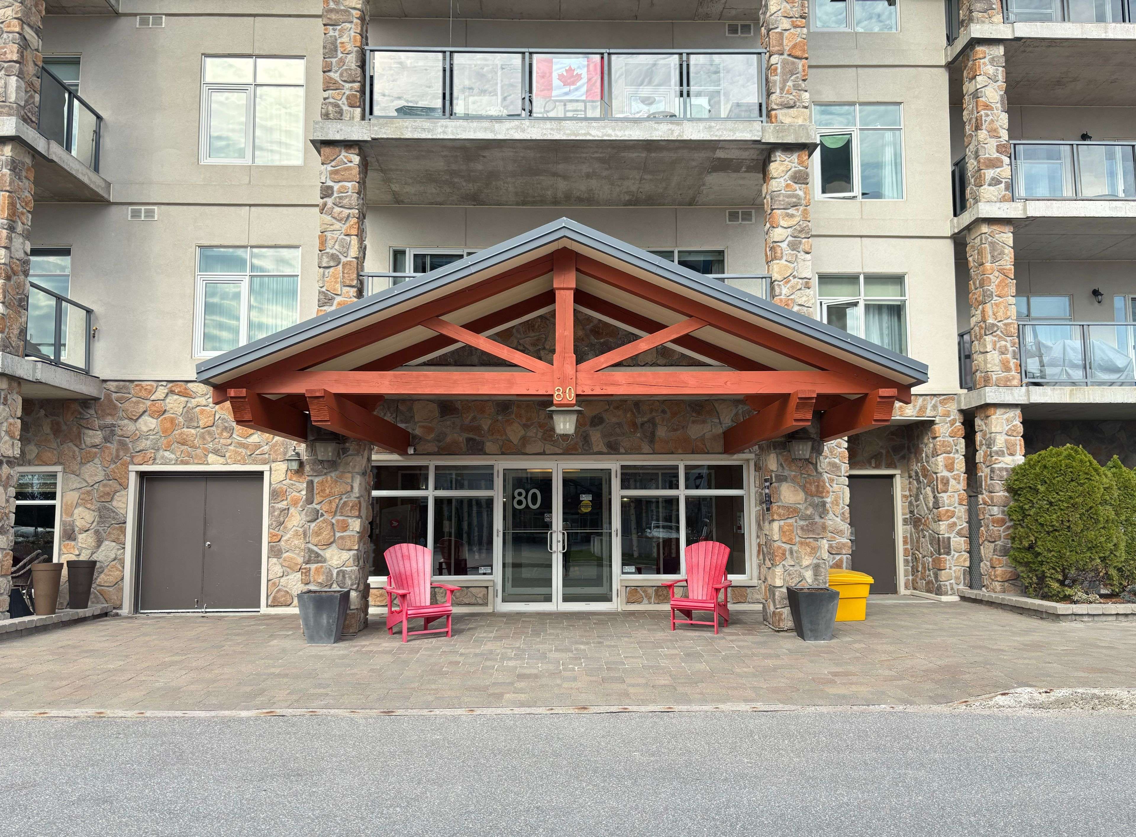 Orillia, ON L3V 1C6,80 Orchard PT #504