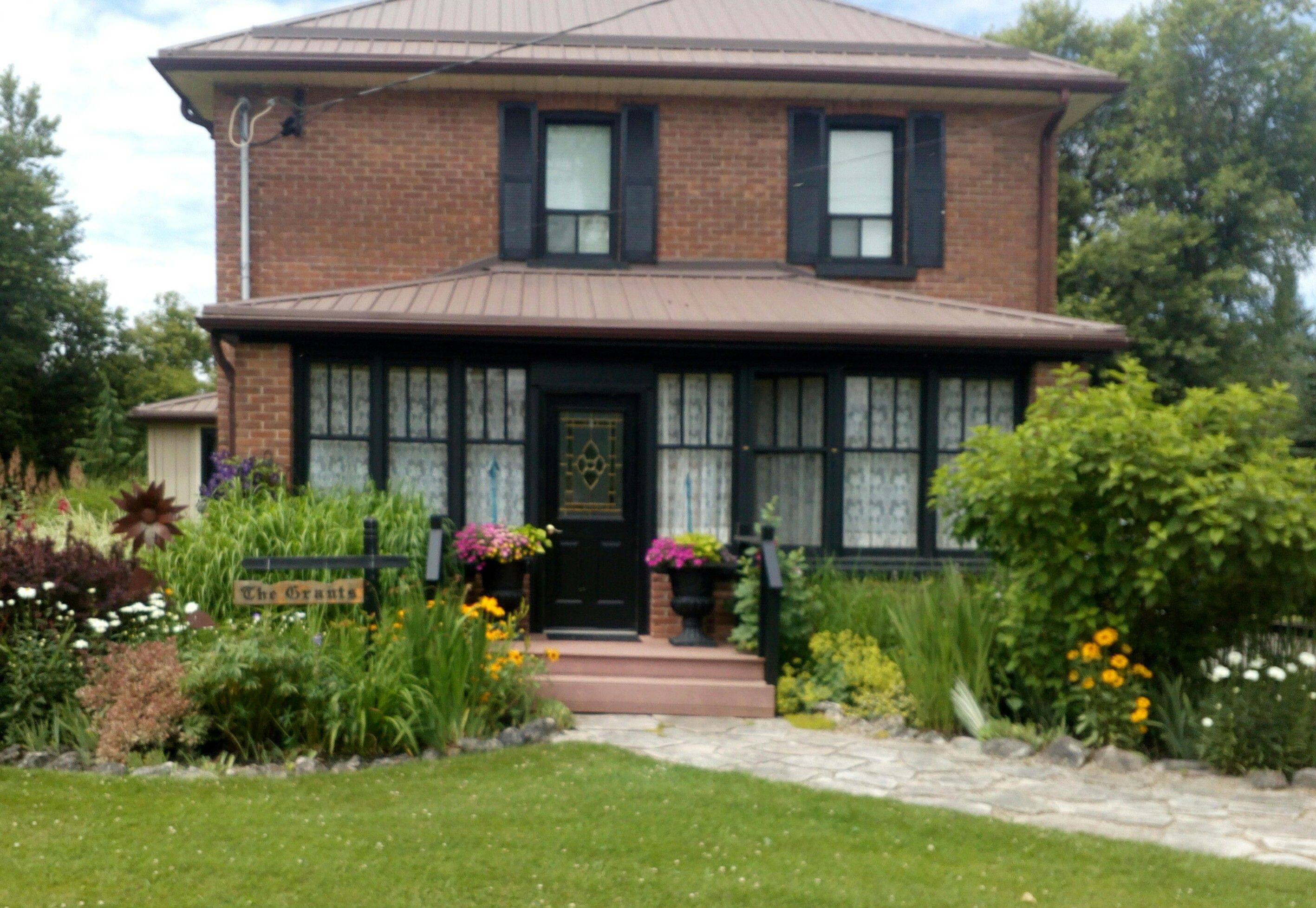 Melancthon, ON L9V 1X8,260 Main ST