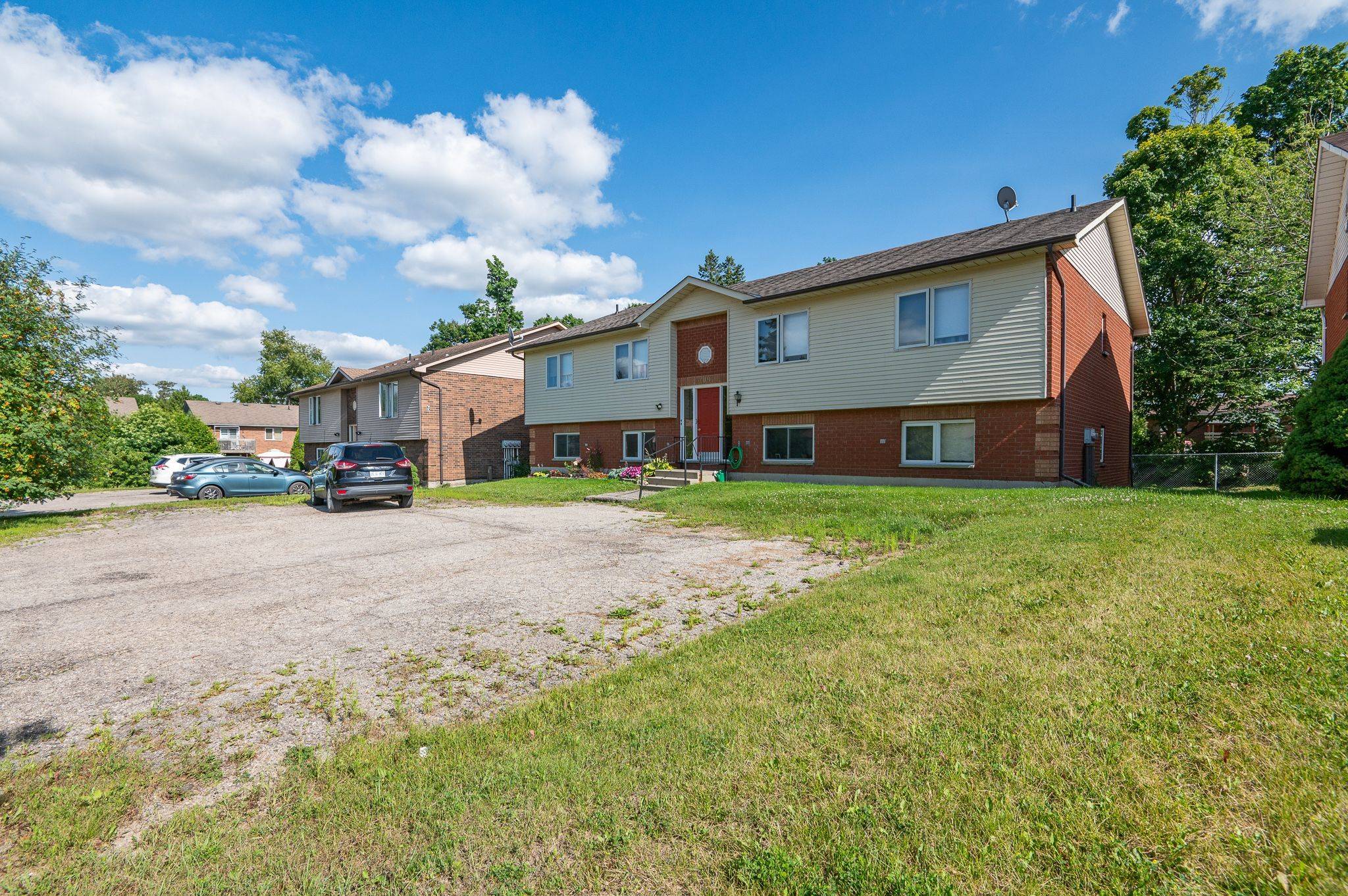209 Sarah CT, Shelburne, ON L9V 2Z8