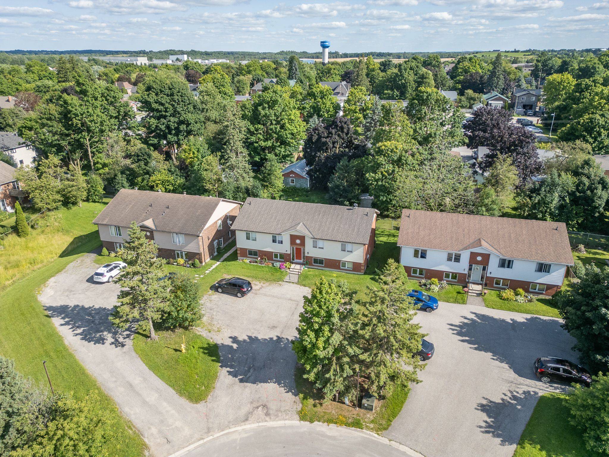 Shelburne, ON L9V 2Z8,209 Sarah CT