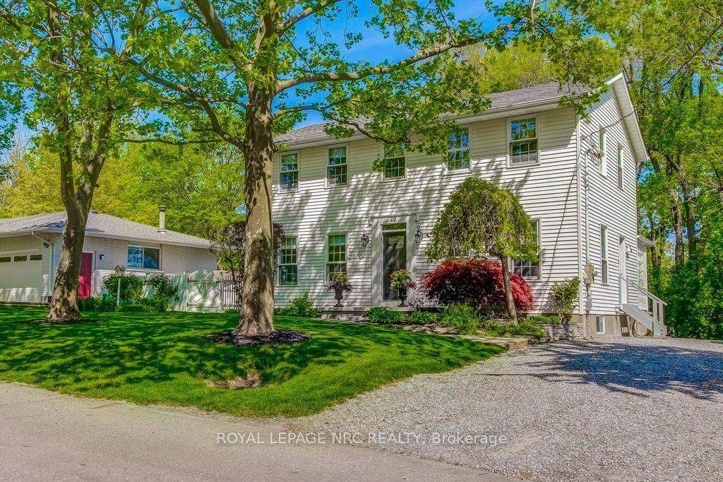Niagara-on-the-lake, ON L0S 1J0,20 Dumfries ST