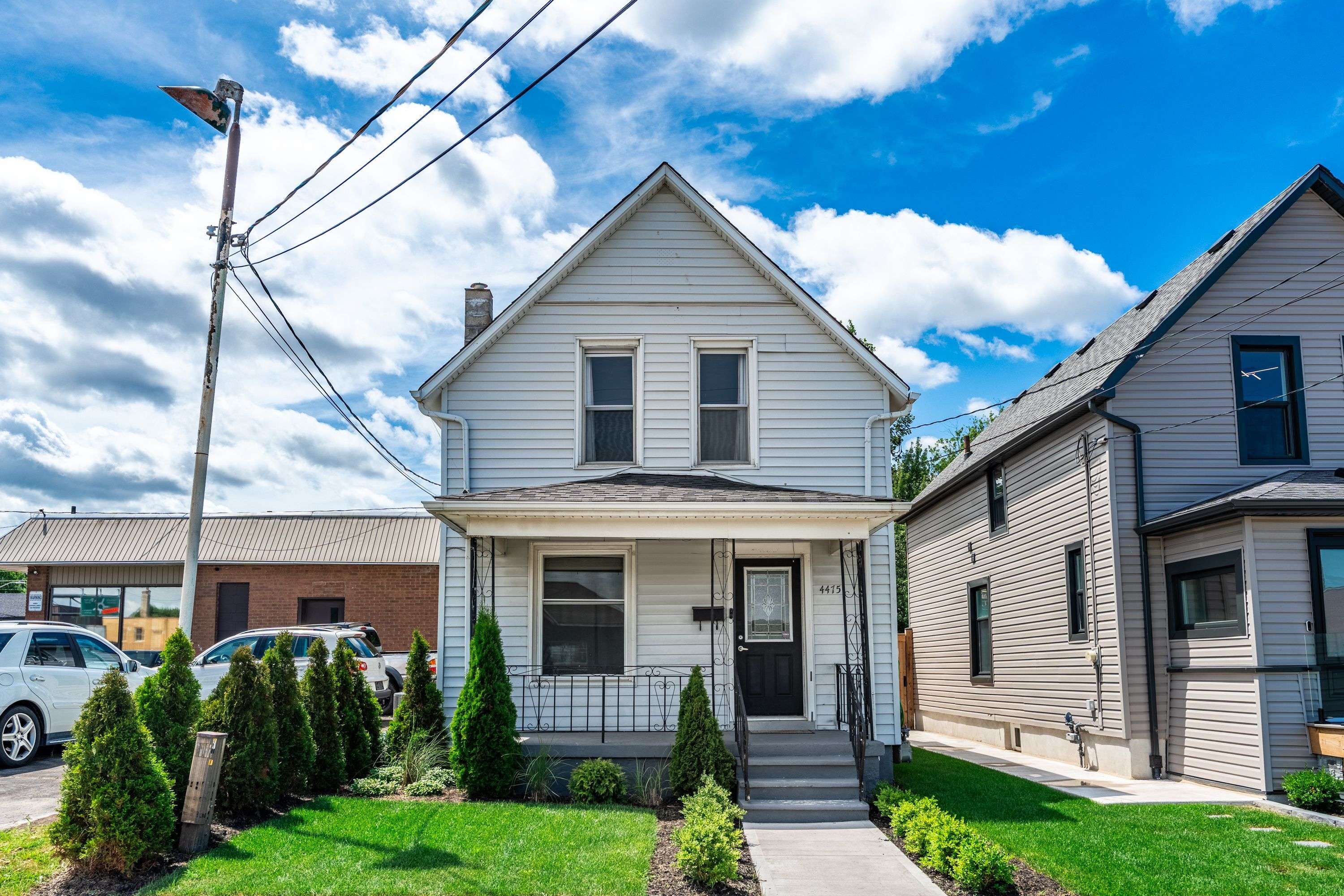 4475 First AVE, Niagara Falls, ON L2E 4G1